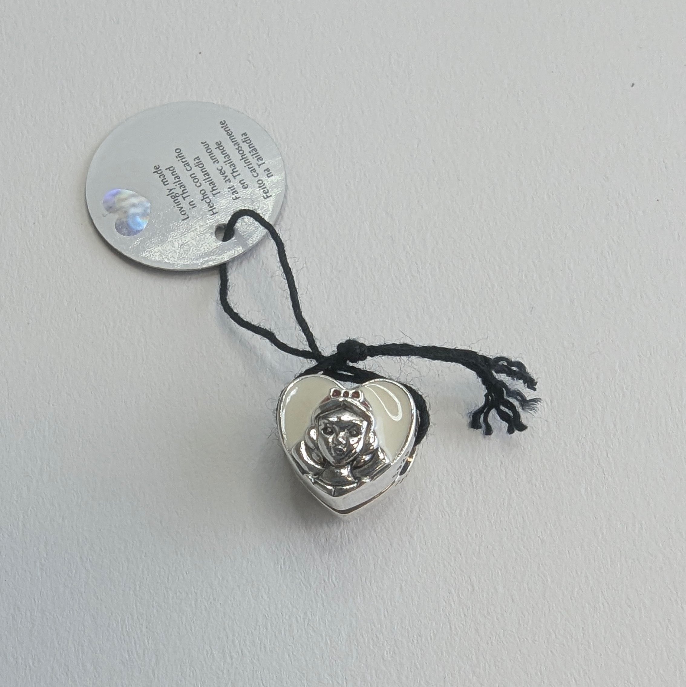 pandora silver charm snow white portrait clip charm